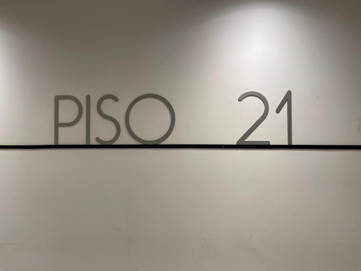 Nueva Suite-Piso 21 Vista La Carolina @One Кито Екстериор снимка