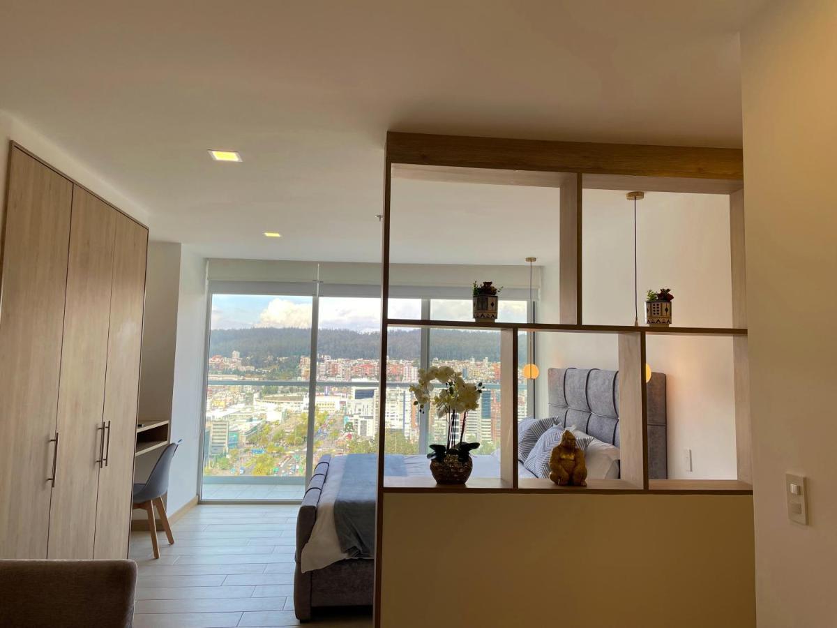 Nueva Suite-Piso 21 Vista La Carolina @One Кито Екстериор снимка