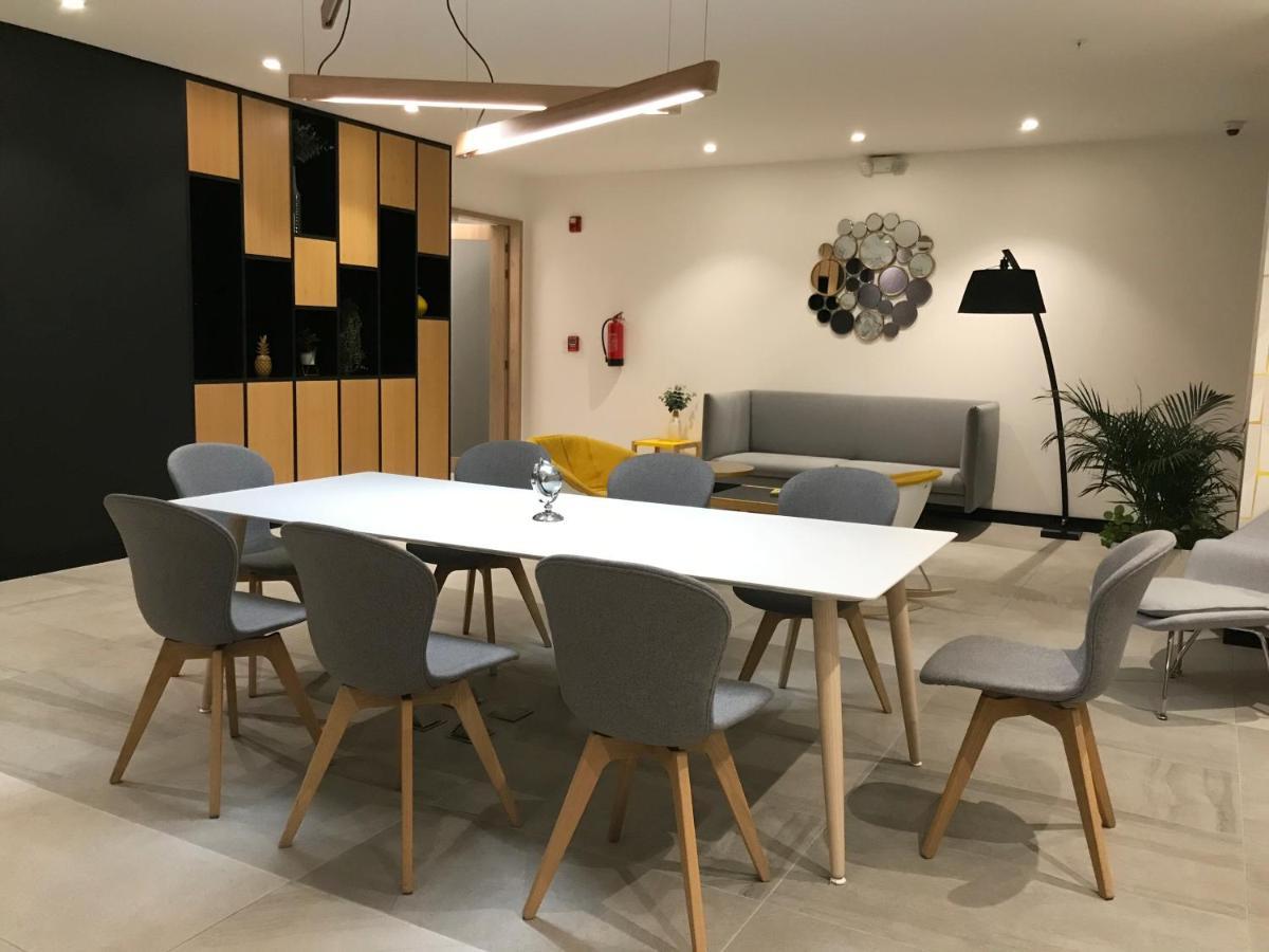 Nueva Suite-Piso 21 Vista La Carolina @One Кито Екстериор снимка